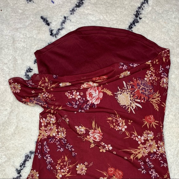 Burgundy floral No Boundaries top - XS - Picture 3 of 3